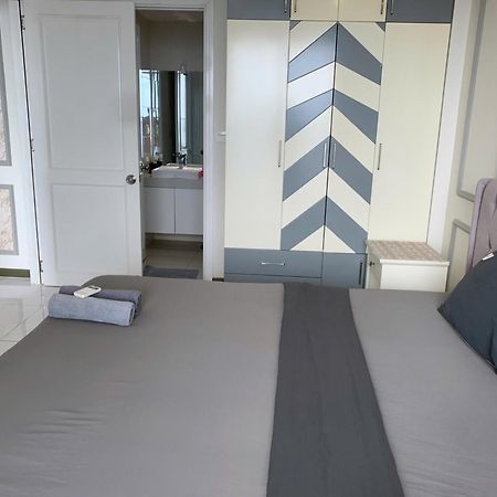 Double E Saigon Apartment In Rivergate Building ホーチミン市 エクステリア 写真