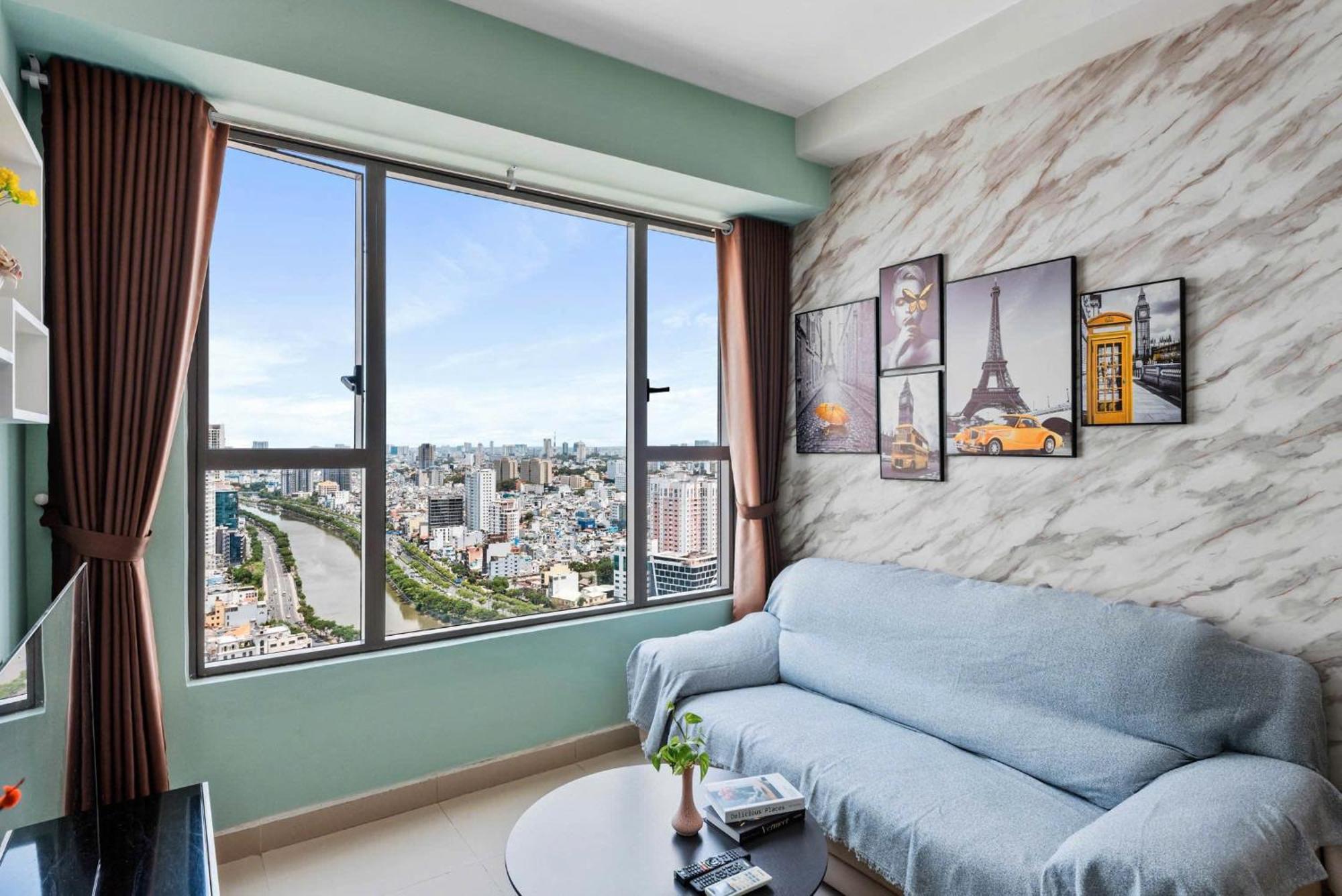 Double E Saigon Apartment In Rivergate Building ホーチミン市 エクステリア 写真