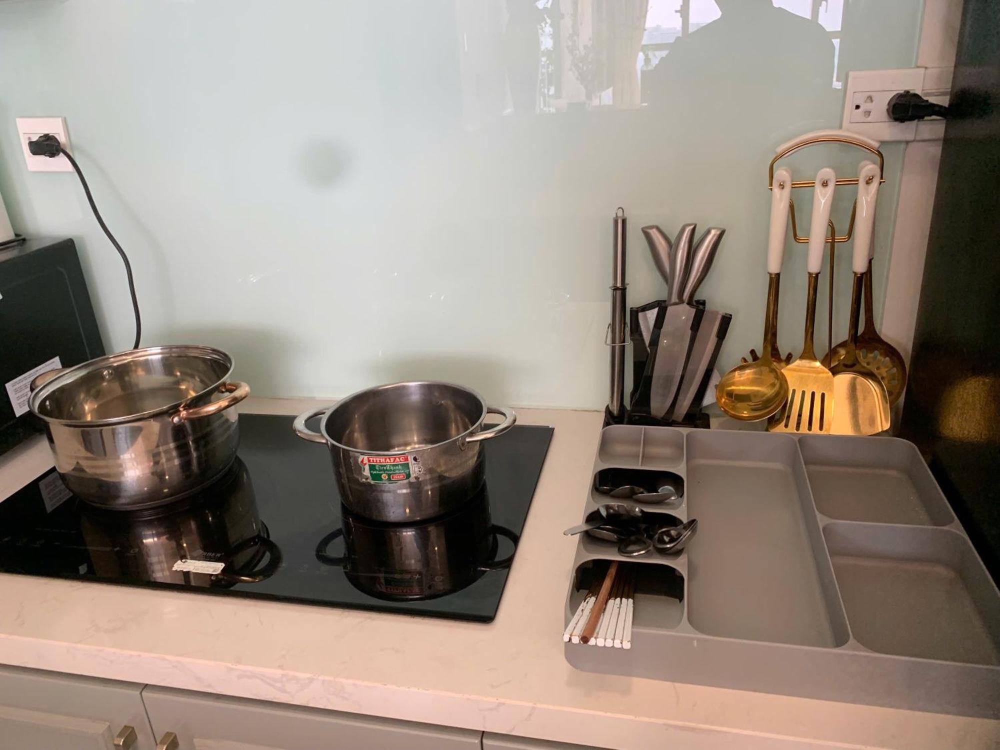 Double E Saigon Apartment In Rivergate Building ホーチミン市 エクステリア 写真