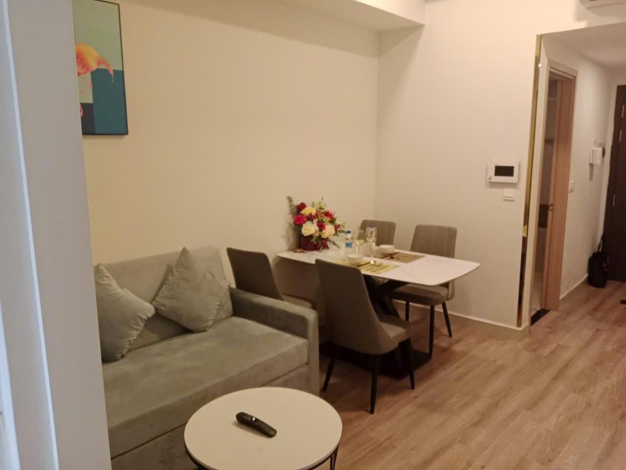 Double E Saigon Apartment In Rivergate Building ホーチミン市 エクステリア 写真